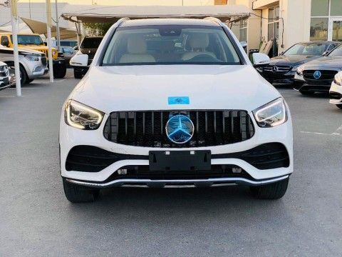 Used Mercedes-Benz GLC 300 II (X254), 2.0 l, 2022 in Sharjah by Ali Used Cars, White color. American Specs | AUTO.AE