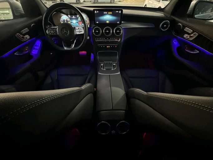 Used Mercedes-Benz GLC 300 I (X253) Facelift, 2.0 l, 2022 in Sharjah by Daira Used Cars, White color. American Specs | AUTO.AE