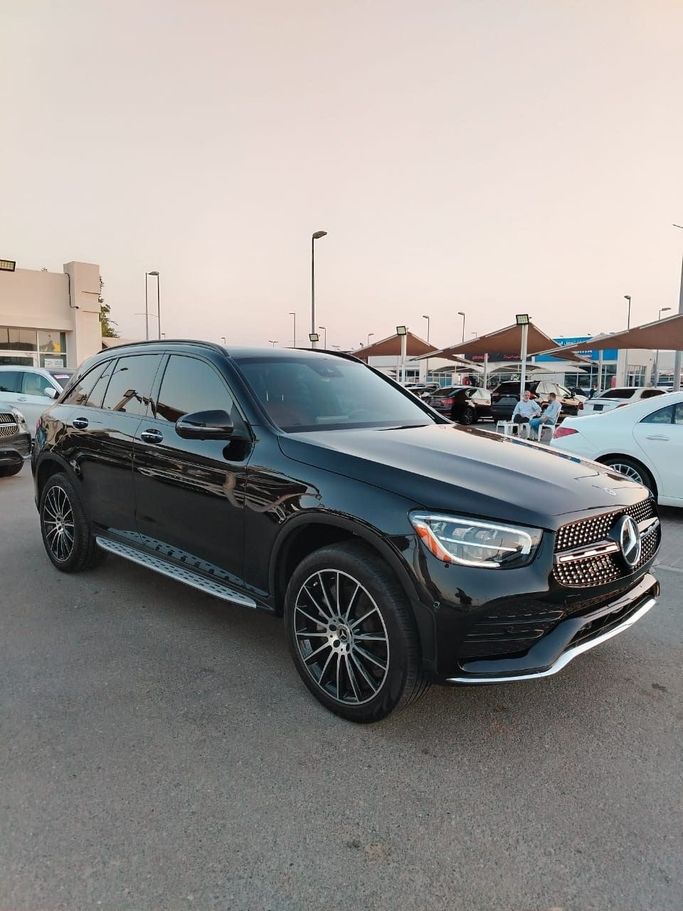Used Mercedes-Benz GLC 300 I (X253) Facelift, 2.0 l, 2022 in Sharjah by Daira Used Cars, Black color. American Specs | AUTO.AE