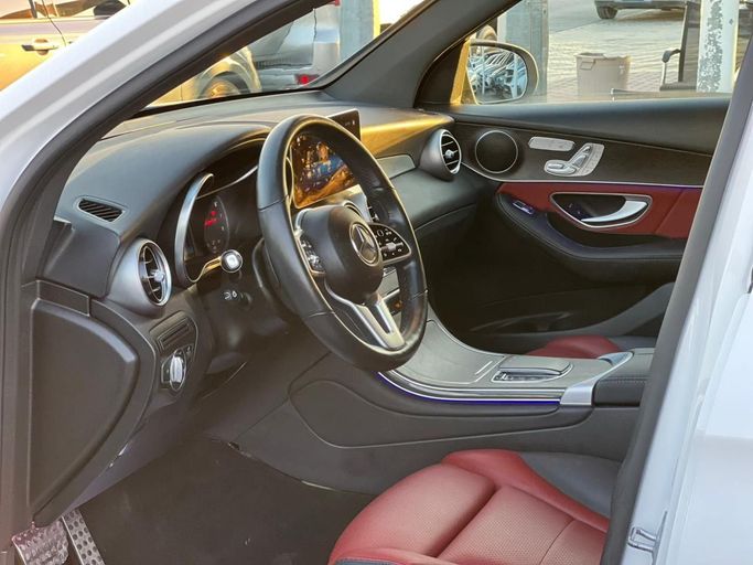 Used Mercedes-Benz GLC 300 II (X254), 2.0 l, 2022 in Sharjah by Ali Used Cars, White color. American Specs | AUTO.AE