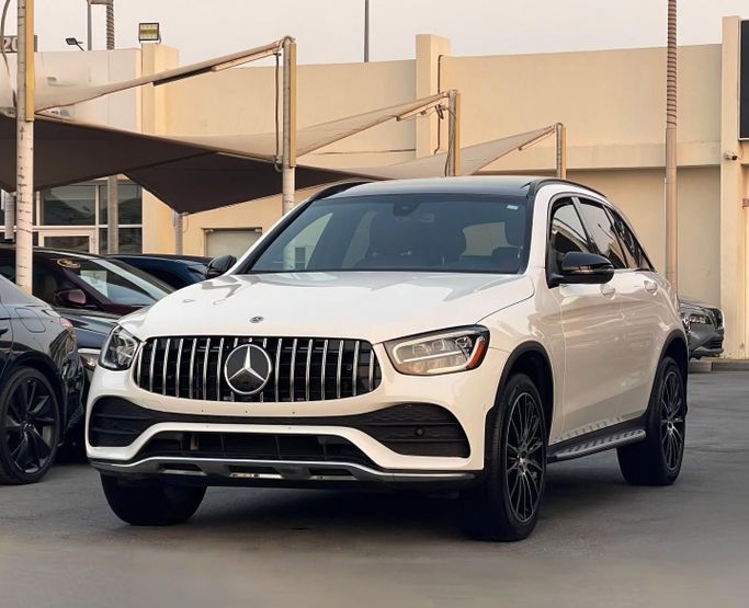 Used Mercedes-Benz GLC 300 I (X253) Facelift, 2.0 l, 2021 in Sharjah by Al Nukhba Al Malakyah Used Cars, White color. American Specs | AUTO.AE