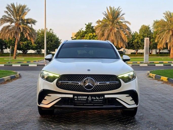 Used Mercedes-Benz GLC 200 II (X254), 2.0 l, 2023 in Sharjah by Al Luluah Al Baithaa, White color.  | AUTO.AE