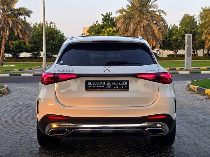 Used Mercedes-Benz GLC 200 II (X254), 2.0 l, 2023 in Sharjah by Al Luluah Al Baithaa, White color.  | AUTO.AE