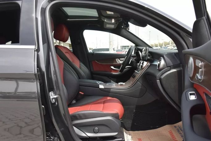 Used Mercedes-Benz GLC 300 I (X253) Facelift, 2.0 l, 2020 in Sharjah by Alfaris Used Cars, Black color. Other | AUTO.AE