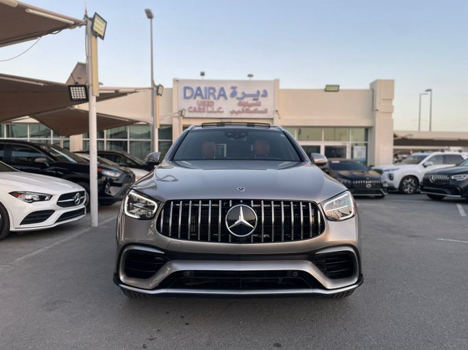 Подержанный Mercedes-Benz GLC 300 L I (X253) Рестайлинг, 2.0 л, 2020 в Шардже от Daira Used Cars Золотистый цвет. Американская | AUTO.AE