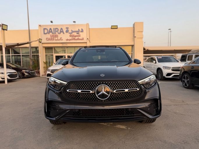 مستعملة Mercedes-Benz GLC 300 L II (X254), 2.0 l, 2023 في في الشارقة من Daira Used Cars، اللون رمادي. المواصفات الأمريكية | AUTO.AE | إعلان #249727