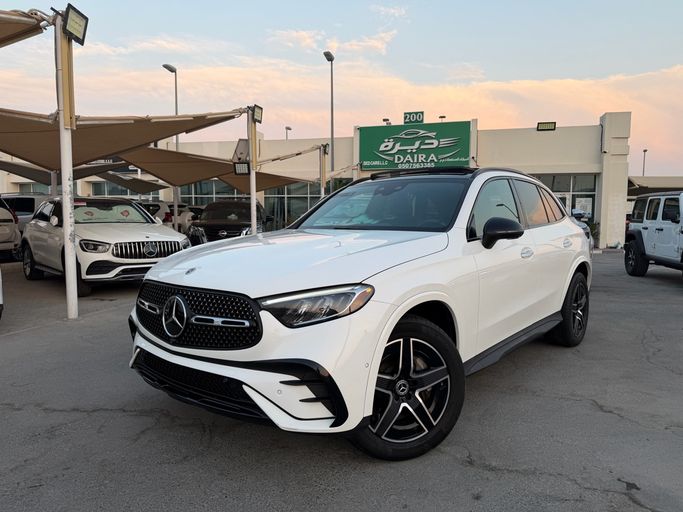 مستعملة ⁦Mercedes-Benz GLC 200 II (X254)، 2.0 l، 2024⁩ في في الإمارات, الشارقة من Daira Used Cars، اللون أبيض. المواصفات الأمريكية | AUTO.AE | إعلان #289314