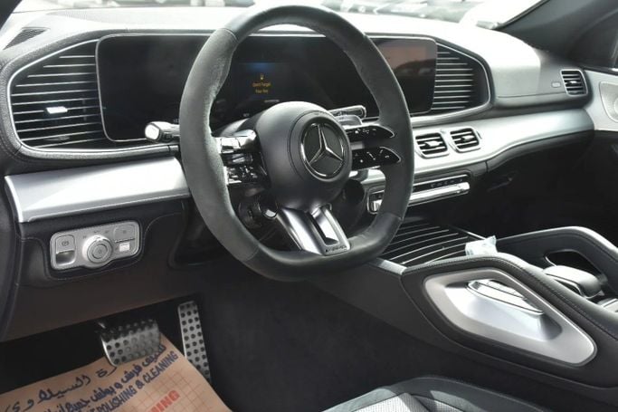 Подержанный Mercedes-Benz GLE AMG 53 AMG II (V167) Рестайлинг, 3.0 л, 2024 в Шардже от Alfaris Used Cars Черный цвет. Other | AUTO.AE