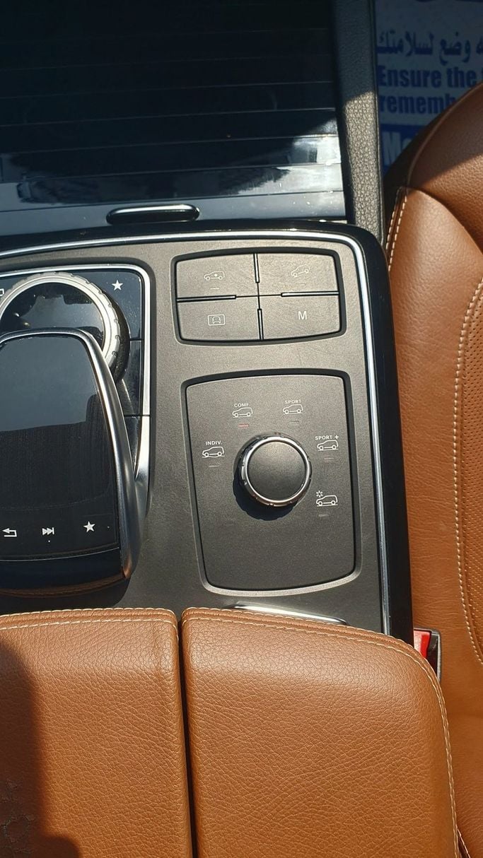 Подержанный Mercedes-Benz GLE AMG 53 AMG II (V167), 3.0 л, 2019 в Шардже от Ishtar Used Cars Серый цвет. GCC | AUTO.AE