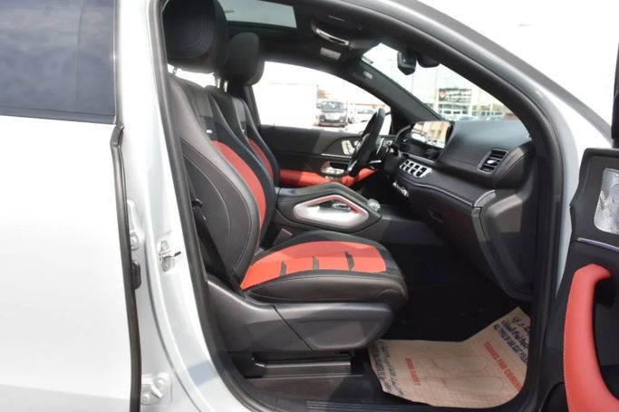 Подержанный Mercedes-Benz GLE AMG 63 AMG S II (V167), 4.0 л, 2021 в Шардже от Alfaris Used Cars Серебристый цвет. Other | AUTO.AE