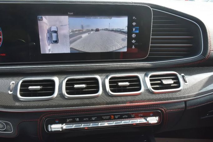 Подержанный Mercedes-Benz GLE AMG 53 AMG II (V167), 3.0 л, 2023 в Шардже от Alfaris Used Cars Серый цвет. Other | AUTO.AE