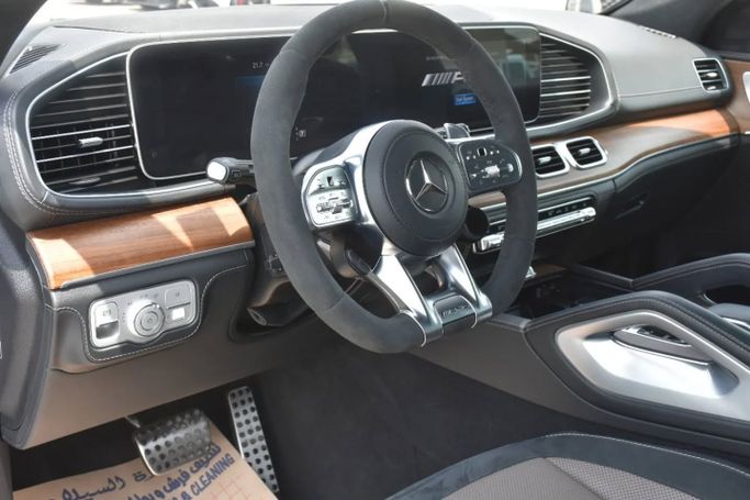 Подержанный Mercedes-Benz GLE AMG 53 AMG II (V167), 3.0 л, 2022 в Шардже от Alfaris Used Cars Серебристый цвет. Other | AUTO.AE