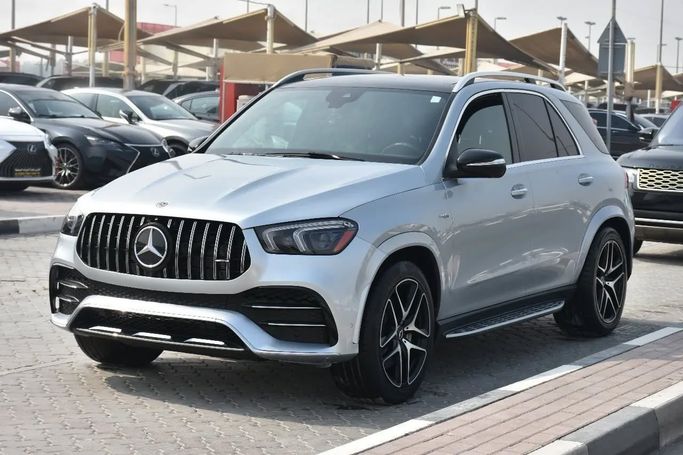 Подержанный Mercedes-Benz GLE AMG 53 AMG II (V167), 3.0 л, 2023 в Шардже от Alfaris Used Cars Серебристый цвет. Other | AUTO.AE