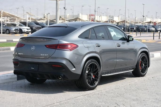 Подержанный Mercedes-Benz GLE AMG 63 AMG S II (V167), 4.0 л, 2022 в Шардже от Alfaris Used Cars Серый цвет. Other | AUTO.AE