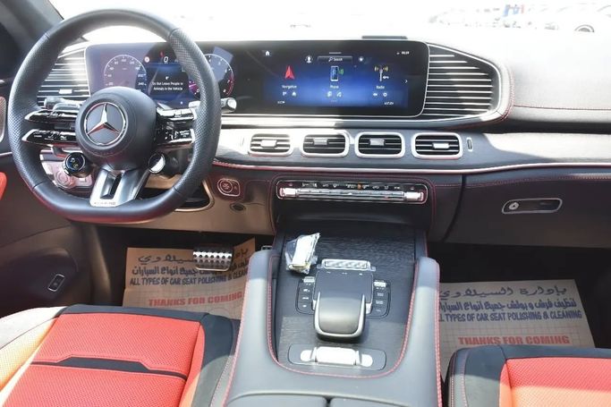 Подержанный Mercedes-Benz GLE AMG 53 AMG II (V167) Рестайлинг, 3.0 л, 2024 в Шардже от Alfaris Used Cars Черный цвет. Other | AUTO.AE