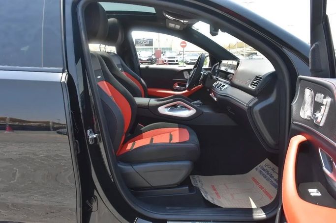 Подержанный Mercedes-Benz GLE AMG 53 AMG II (V167) Рестайлинг, 3.0 л, 2024 в Шардже от Alfaris Used Cars Черный цвет. Other | AUTO.AE