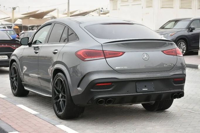 Подержанный Mercedes-Benz GLE AMG 53 AMG II (V167), 3.0 л, 2022 в Шардже от Alfaris Used Cars Серый цвет. Other | AUTO.AE