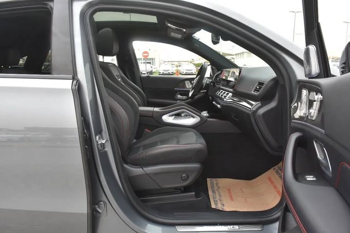 Подержанный Mercedes-Benz GLE AMG 53 AMG II (V167), 3.0 л, 2022 в Шардже от Alfaris Used Cars Серый цвет. Other | AUTO.AE