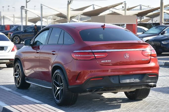 Подержанный Mercedes-Benz GLE AMG 43 AMG I (W166), 3.0 л, 2019 в Шардже от Alfaris Used Cars Красный цвет. Other | AUTO.AE
