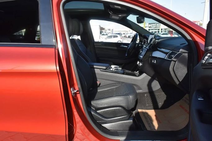 Подержанный Mercedes-Benz GLE AMG 43 AMG I (W166), 3.0 л, 2019 в Шардже от Alfaris Used Cars Красный цвет. Other | AUTO.AE