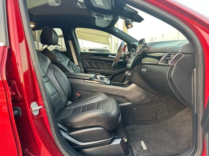 Подержанный Mercedes-Benz GLE AMG 63 AMG S I (W166), 5.5 л, 2016 в Шардже от Al Hashal Used Cars Красный цвет. Японская | AUTO.AE