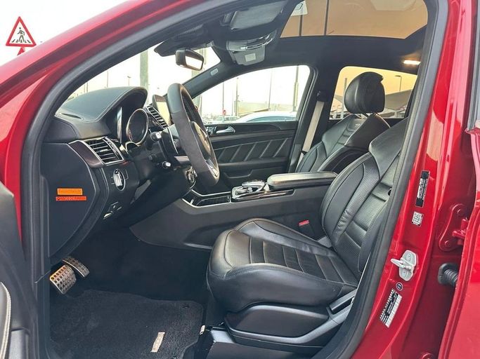 Подержанный Mercedes-Benz GLE AMG 63 AMG S I (W166), 5.5 л, 2016 в Шардже от Al Hashal Used Cars Красный цвет. Японская | AUTO.AE