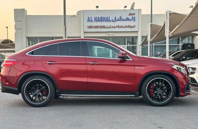 Подержанный Mercedes-Benz GLE AMG 63 AMG S I (W166), 5.5 л, 2016 в Шардже от Al Hashal Used Cars Красный цвет. Японская | AUTO.AE