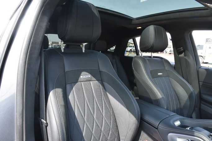 Подержанный Mercedes-Benz GLE Coupe AMG 63 AMG S II (C167), 4.0 л, 2022 в Шардже от Alfaris Used Cars Серый цвет.  | AUTO.AE