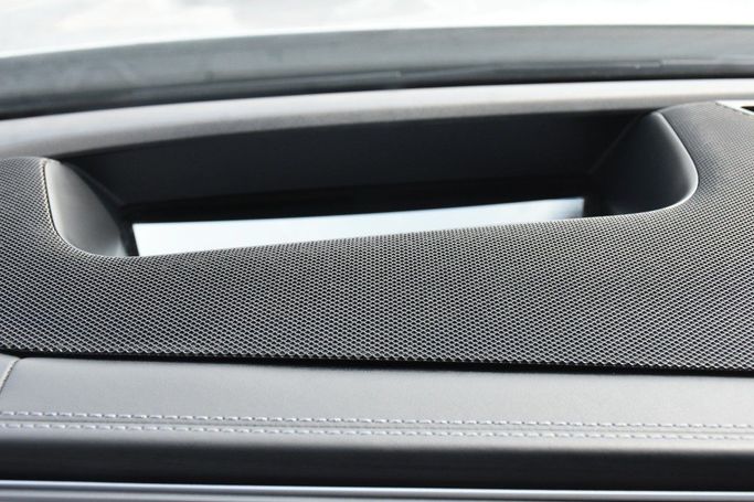 Подержанный Mercedes-Benz GLE Coupe AMG 63 AMG S II (C167), 4.0 л, 2021 в Шардже от Alfaris Used Cars Серебристый цвет.  | AUTO.AE
