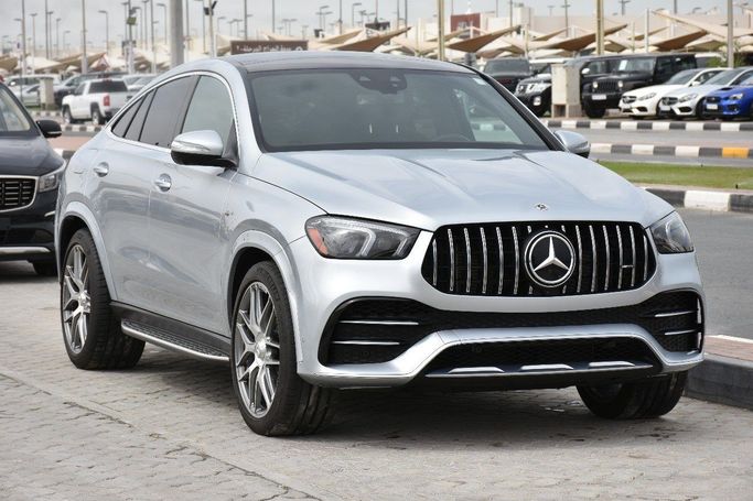 Подержанный Mercedes-Benz GLE Coupe AMG 53 AMG II (C167), 3.0 л, 2023 в Шардже от Alfaris Used Cars Серебристый цвет.  | AUTO.AE