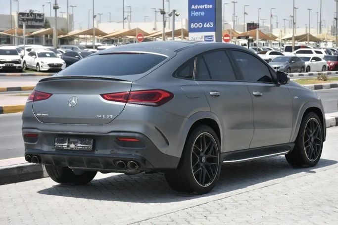 Подержанный Mercedes-Benz GLE Coupe AMG 53 AMG II (C167), 3.0 л, 2022 в Шардже от Alfaris Used Cars Серый цвет.  | AUTO.AE