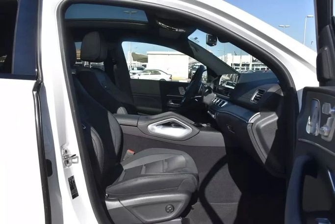 Used Mercedes-Benz GLE Coupe AMG 53 AMG II (C167), 3.0 l, 2022 in Sharjah by Alfaris Used Cars, White color. Other | AUTO.AE