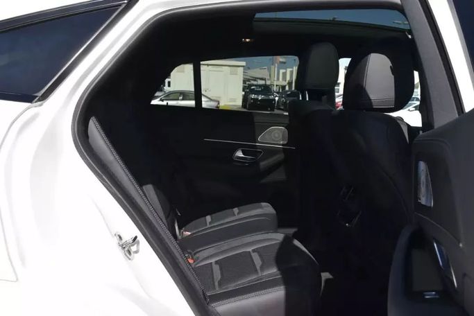 Used Mercedes-Benz GLE Coupe AMG 53 AMG II (C167), 3.0 l, 2022 in Sharjah by Alfaris Used Cars, White color. Other | AUTO.AE