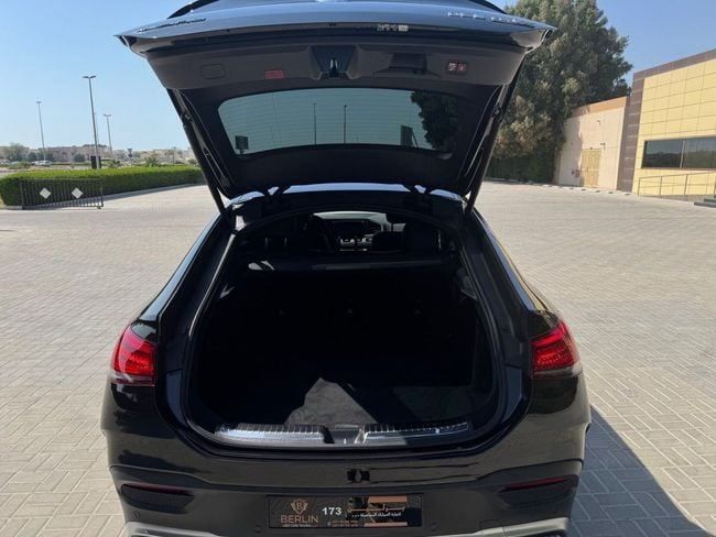 Подержанный Mercedes-Benz GLE Coupe AMG 63 AMG S II (C167), 4.0 л, 2022 в Шардже от Berlin Used Cars Черный цвет. Американская | AUTO.AE