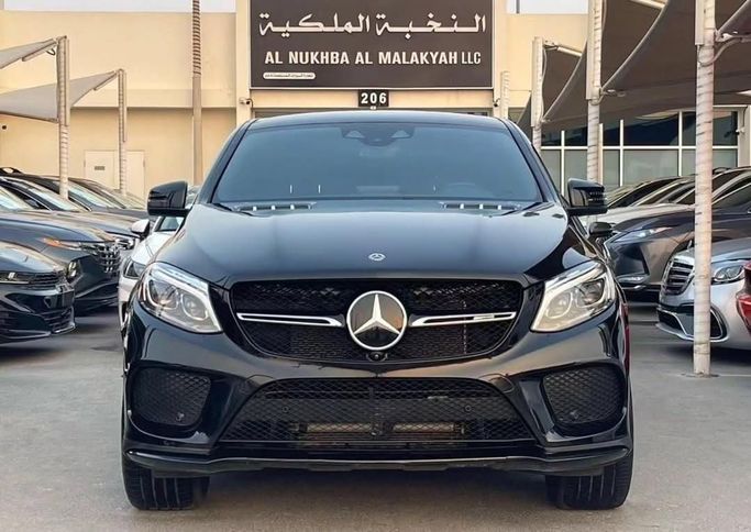 Подержанный Mercedes-Benz GLE Coupe AMG 43 AMG I (C292), 3.0 л, 2019 в Шардже от Al Nukhba Al Malakyah Used Cars Черный цвет. Американская | AUTO.AE