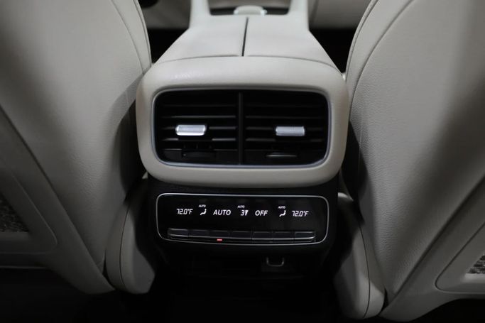 Used Mercedes-Benz GLE 350 II (V167) Facelift, 2.0 l, 2023 in Sharjah by Al Qassem Cars Trading, Black color. American Specs | AUTO.AE