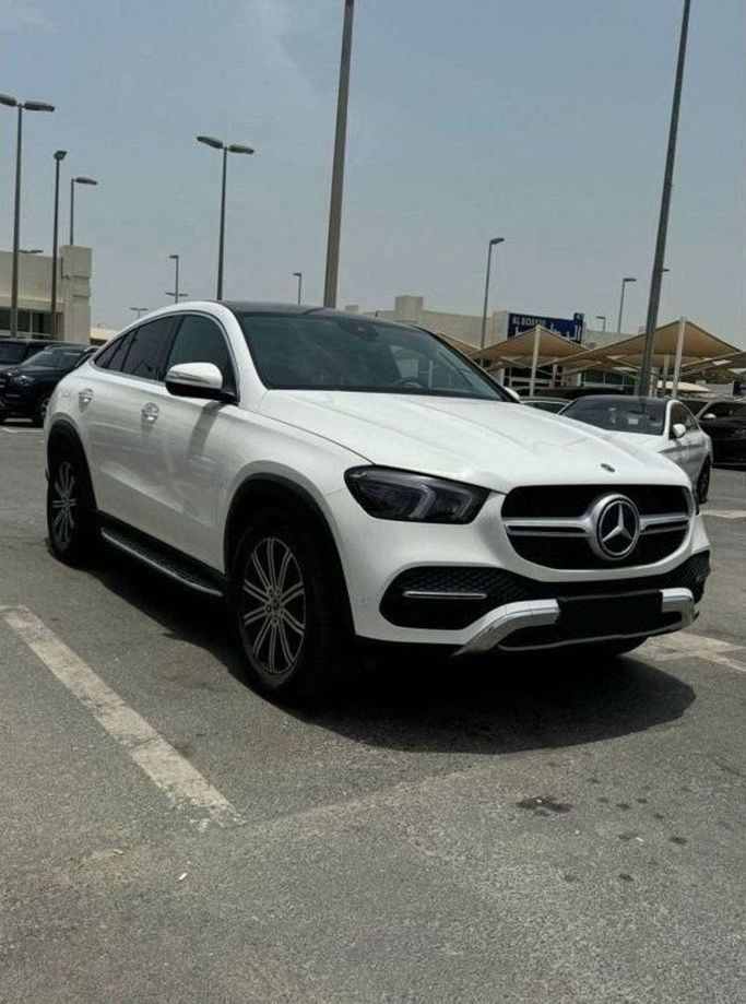 New Mercedes-Benz GLE 450 II (V167) Facelift, 3.0 l, 2023 in Sharjah by Nour Alnukhba Motors, White color. GCC Specs | AUTO.AE