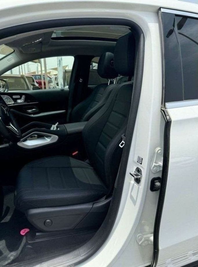 New Mercedes-Benz GLE 450 II (V167) Facelift, 3.0 l, 2023 in Sharjah by Nour Alnukhba Motors, White color. GCC Specs | AUTO.AE