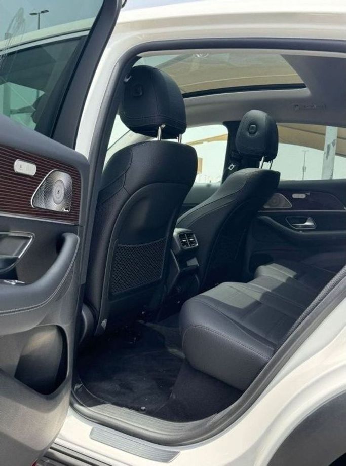 New Mercedes-Benz GLE 450 II (V167) Facelift, 3.0 l, 2024 in Sharjah by Nour Alnukhba Motors, White color. Other | AUTO.AE
