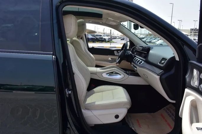 Used Mercedes-Benz GLE 350 II (V167), 2.0 l, 2021 in Sharjah by Alfaris Used Cars, Black color.  | AUTO.AE