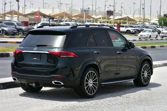 Used Mercedes-Benz GLE 350 II (V167), 2.0 l, 2021 in Sharjah by Alfaris Used Cars, Black color.  | AUTO.AE