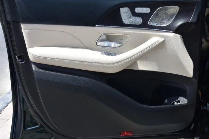 Used Mercedes-Benz GLE 350 II (V167), 2.0 l, 2021 in Sharjah by Alfaris Used Cars, Black color. Other | AUTO.AE
