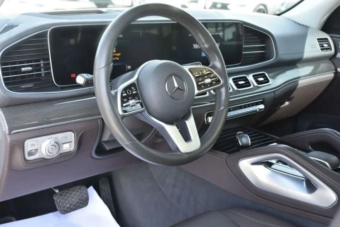 Used Mercedes-Benz GLE 450 II (V167), 3.0 l, 2020 in Sharjah by Alfaris Used Cars, White color. Other | AUTO.AE