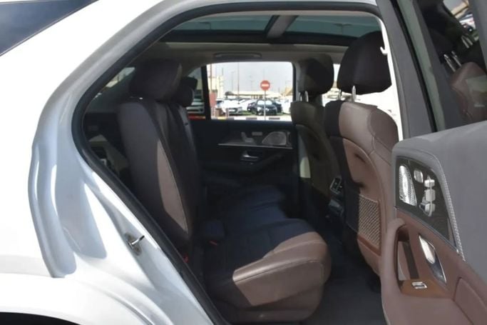 Used Mercedes-Benz GLE 450 II (V167), 3.0 l, 2020 in Sharjah by Alfaris Used Cars, White color. Other | AUTO.AE