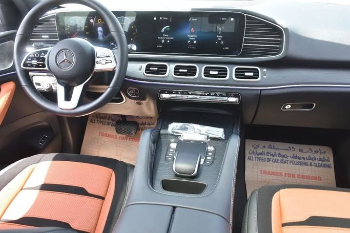 Подержанный Mercedes-Benz GLE 350 II (V167) Рестайлинг, 2.0 л, 2023 в Шардже от Alfaris Used Cars Серый цвет. Other | AUTO.AE