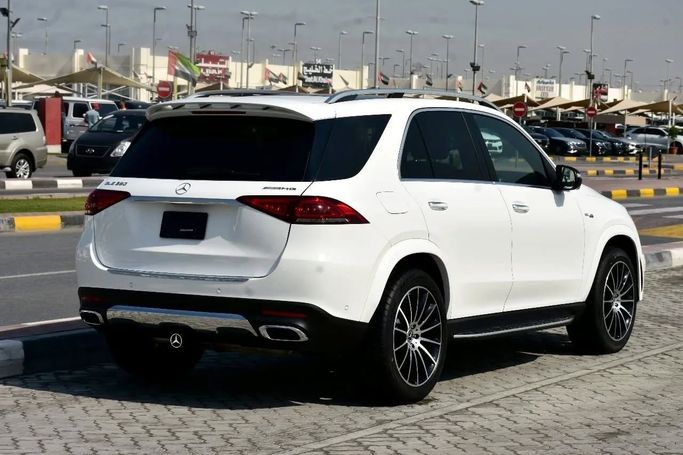 Подержанный Mercedes-Benz GLE 350 II (V167) Рестайлинг, 2.0 л, 2023 в Шардже от Alfaris Used Cars Белый цвет. Other | AUTO.AE