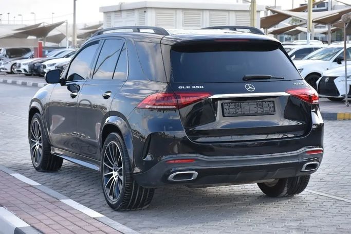 Used Mercedes-Benz GLE 350 II (V167), 2.0 l, 2020 in Sharjah by Alfaris Used Cars, Black color. Other | AUTO.AE
