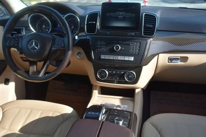 Подержанный Mercedes-Benz GLE 350 I (W166), 3.5 л, 2017 в Шардже от Alfaris Used Cars Белый цвет. Other | AUTO.AE