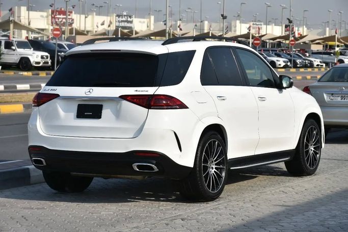 Used Mercedes-Benz GLE 350 II (V167), 2.0 l, 2021 in Sharjah by Alfaris Used Cars, White color. Other | AUTO.AE