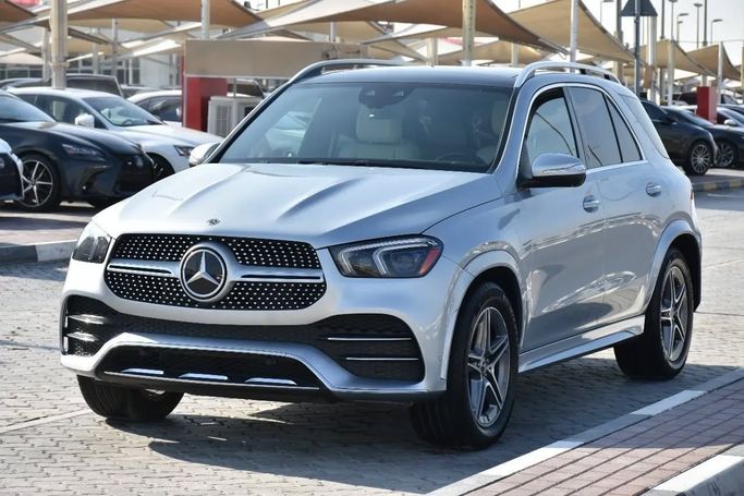 Used Mercedes-Benz GLE 450 II (V167), 3.0 l, 2022 in Sharjah by Alfaris Used Cars, Silver color. Other | AUTO.AE